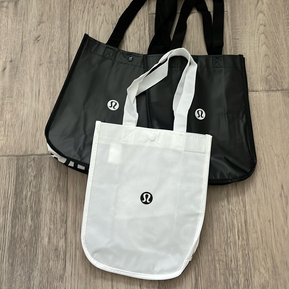 Brand New Lululemon Shoppers